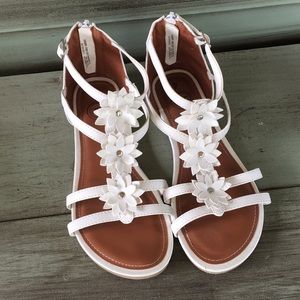White Flower Sandals strappy